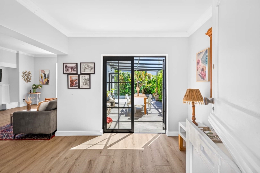 3 Bedroom Property for Sale in Rondebosch Western Cape